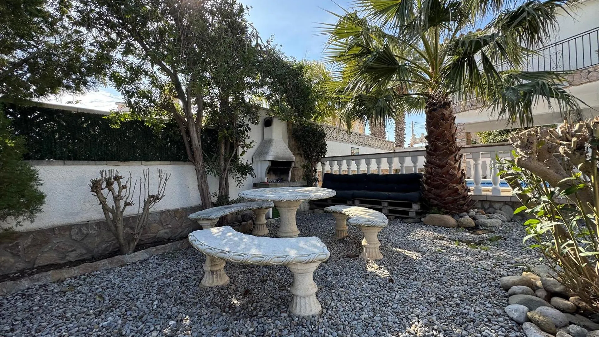 Beautiful Villa With Swimming Pool Empuriabrava